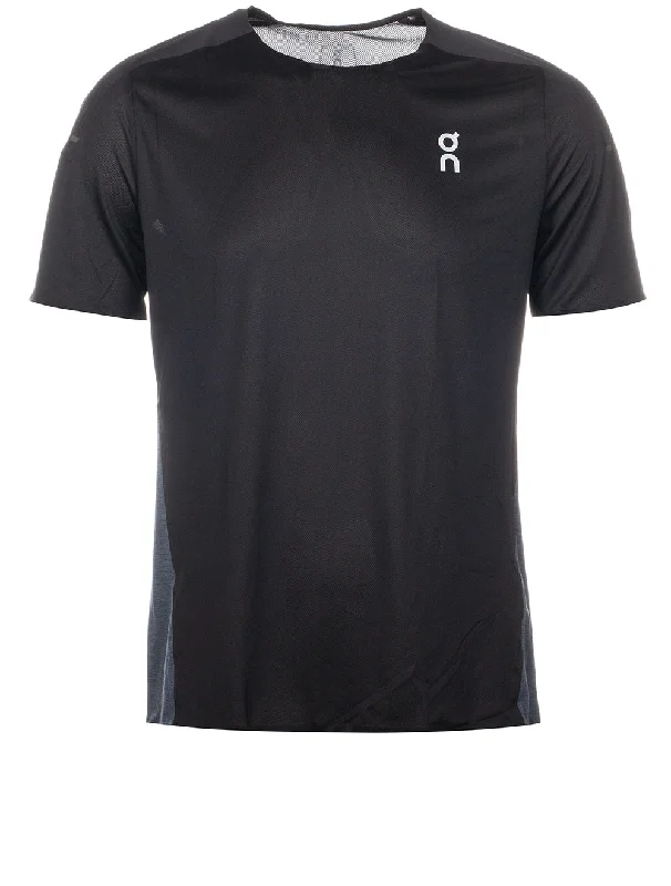 Performance T Black/dark