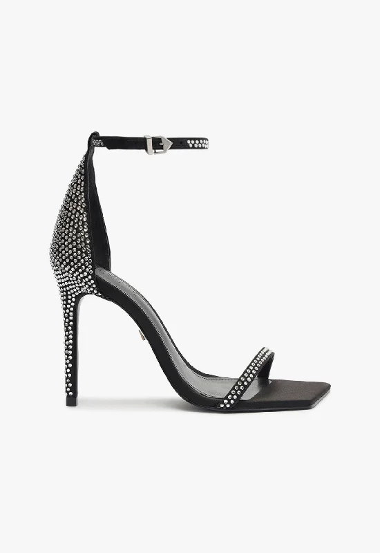 Jenna Sandal